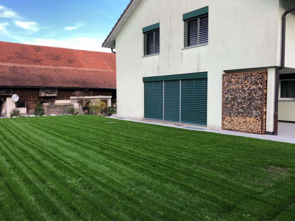 Schefers Garten GmbH Ostschweiz Landschaftsgätner Unterhalt Rasen pflegen