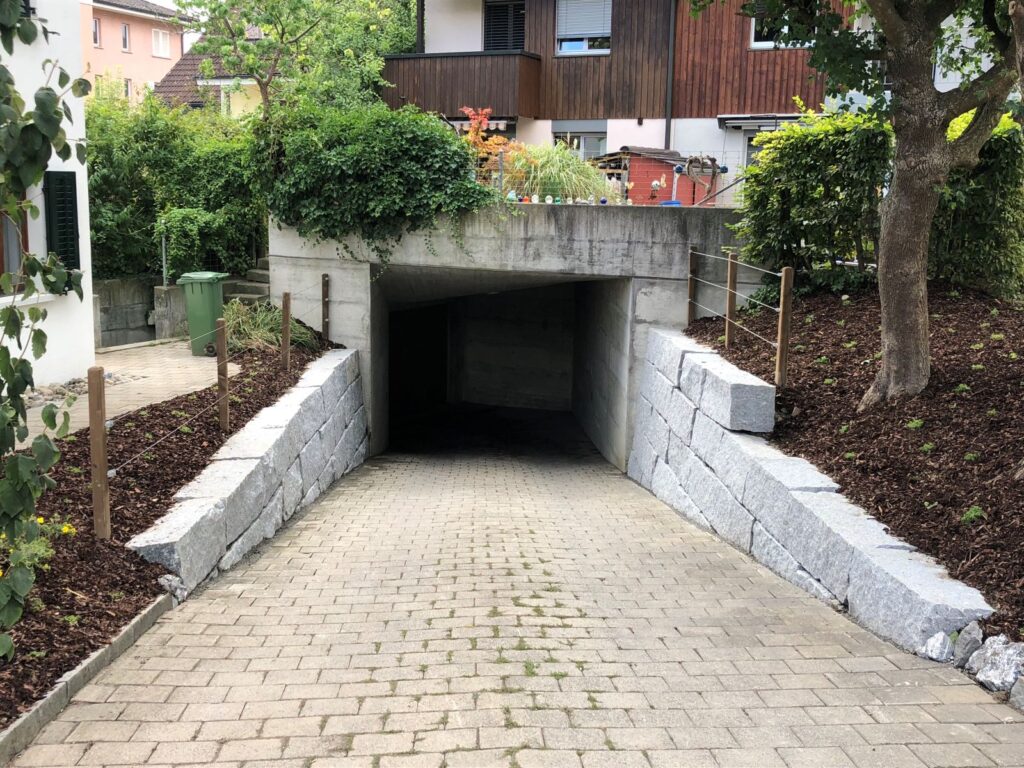 Schefers Garten Gartenbau Mettlen Ostschweiz Tiefgarage Mauer
